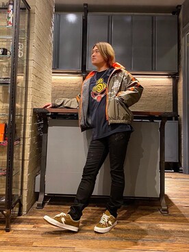 「70'sコーデ」｜「アイテム（ブルゾン）」を使った、吉川修平さん（メンズ・175cm）の秋コーディネート