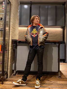「70'sコーデ」｜「アイテム（ブルゾン）」を使った、吉川修平さん（メンズ・175cm）の秋コーディネート