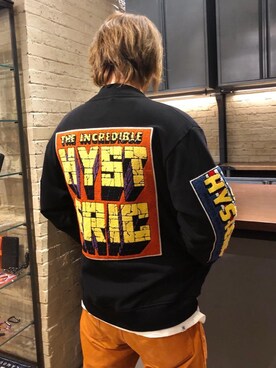 「70'sコーデ」｜「アイテム（その他アウター）」を使った、吉川修平さん（メンズ・175cm）の秋コーディネート