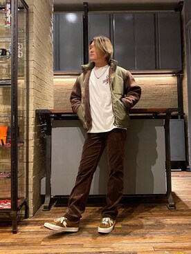 「70'sコーデ」｜「アイテム（ブルゾン）」を使った、吉川修平さん（メンズ・175cm）の冬コーディネート