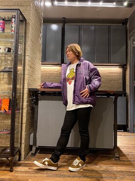 「70'sコーデ」｜「アイテム（ナイロンジャケット）」を使った、吉川修平さん（メンズ・175cm）の冬コーディネート
