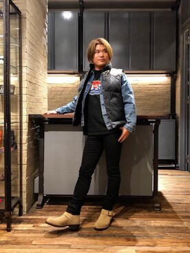 「70'sコーデ」｜「アイテム（デニムジャケット）」を使った、吉川修平さん（メンズ・175cm）の冬コーディネート