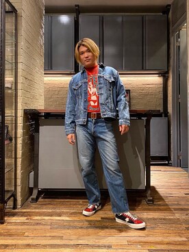 「70'sコーデ」｜「アイテム（デニムジャケット）」を使った、吉川修平さん（メンズ・175cm）の冬コーディネート