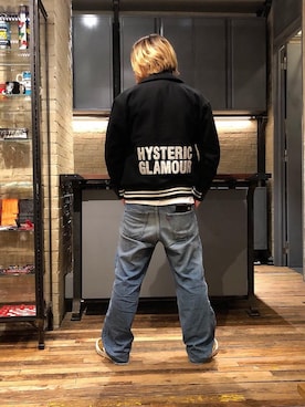 「70'sコーデ」｜「アイテム（ライダースジャケット）」を使った、吉川修平さん（メンズ・175cm）の冬コーディネート