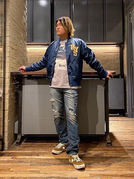 「70'sコーデ」｜「アイテム（スタジャン）」を使った、吉川修平さん（メンズ・175cm）の冬コーディネート