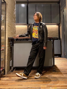 「70'sコーデ」｜「アイテム（その他アウター）」を使った、吉川修平さん（メンズ・175cm）の冬コーディネート