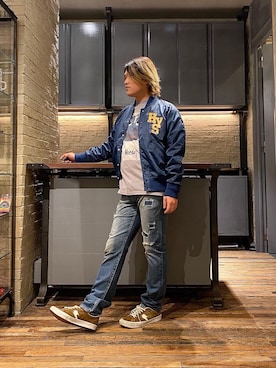「70'sコーデ」｜「アイテム（スタジャン）」を使った、吉川修平さん（メンズ・175cm）の冬コーディネート
