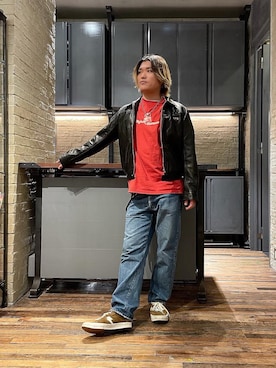 「70'sコーデ」｜「アイテム（その他アウター）」を使った、吉川修平さん（メンズ・175cm）の春コーディネート