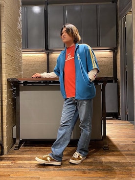 「70'sコーデ」｜「アイテム（ジャージ）」を使った、吉川修平さん（メンズ・175cm）の春コーディネート