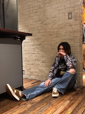 「70'sコーデ」｜「アイテム（ブルゾン）」を使った、吉川修平さん（メンズ・175cm）の春コーディネート