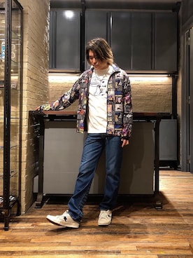 「でにむ」｜「アイテム（ナイロンジャケット）」を使った、吉川修平さん（メンズ・175cm）の春コーディネート