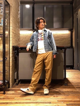「70'sコーデ」｜「アイテム（デニムジャケット）」を使った、吉川修平さん（メンズ・175cm）の夏コーディネート