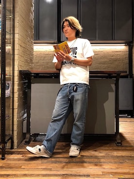 「90'sコーデ」｜「アイテム（PC・スマホグッズ/家電）」を使った、吉川修平さん（メンズ・175cm）の夏コーディネート