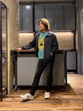 「70'sコーデ」｜「アイテム（ブルゾン）」を使った、吉川修平さん（メンズ・175cm）の秋コーディネート