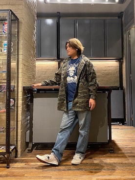 「90'sコーデ」｜「アイテム（その他アウター）」を使った、吉川修平さん（メンズ・175cm）の秋コーディネート
