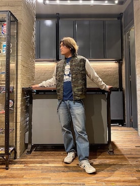 「90'sコーデ」｜「アイテム（その他アウター）」を使った、吉川修平さん（メンズ・175cm）の秋コーディネート