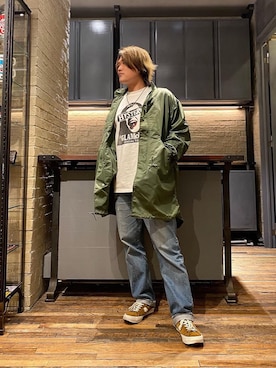 「90'sコーデ」｜「アイテム（その他アウター）」を使った、吉川修平さん（メンズ・175cm）の秋コーディネート