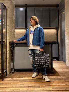 「70'sコーデ」｜「アイテム（デニムジャケット）」を使った、吉川修平さん（メンズ・175cm）の秋コーディネート