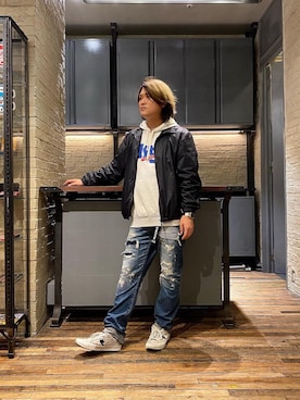 「70'sコーデ」｜「アイテム（ブルゾン）」を使った、吉川修平さん（メンズ・175cm）の冬コーディネート