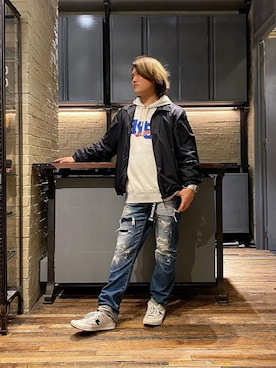「70'sコーデ」｜「アイテム（ブルゾン）」を使った、吉川修平さん（メンズ・175cm）の冬コーディネート