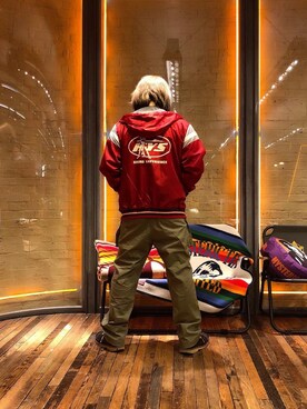 「90'sコーデ」｜「アイテム（ブルゾン）」を使った、吉川修平さん（メンズ・175cm）の冬コーディネート