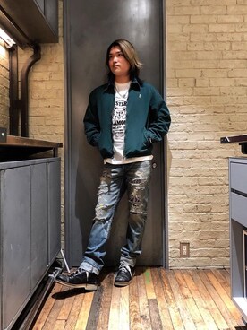 「90'sコーデ」｜「アイテム（ブルゾン）」を使った、吉川修平さん（メンズ・175cm）の春コーディネート