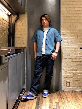 「90'sコーデ」｜「アイテム（財布/小物）」を使った、吉川修平さん（メンズ・175cm）の春コーディネート