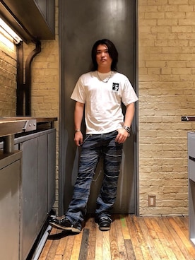 「90'sコーデ」｜「アイテム（財布/小物）」を使った、吉川修平さん（メンズ・175cm）の夏コーディネート