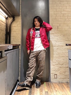 「90'sコーデ」｜「アイテム（ナイロンジャケット）」を使った、吉川修平さん（メンズ・175cm）の夏コーディネート