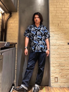 「70'sコーデ」｜「アイテム（アクセサリー）」を使った、吉川修平さん（メンズ・175cm）の夏コーディネート