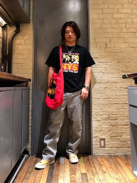 「70'sコーデ」｜「アイテム（アクセサリー）」を使った、吉川修平さん（メンズ・175cm）の夏コーディネート