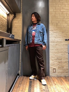 「90'sコーデ」｜「アイテム（ジャケット/アウター）」を使った、吉川修平さん（メンズ・175cm）の秋コーディネート