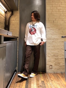 「70'sコーデ」｜「アイテム（アクセサリー）」を使った、吉川修平さん（メンズ・175cm）の秋コーディネート