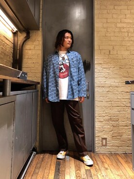 「70'sコーデ」｜「アイテム（アクセサリー）」を使った、吉川修平さん（メンズ・175cm）の秋コーディネート