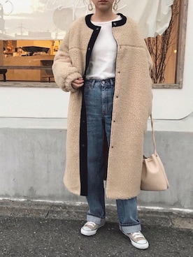 「UNIQLO（ユニクロ）のハイライズワイドストレートジーンズ（デニムパンツ）」を使った、chiiさん（レディース・164cm）の冬コーディネート