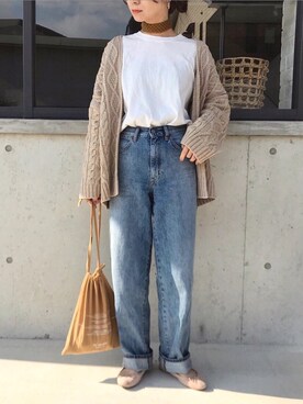 「UNIQLO（ユニクロ）のハイライズワイドストレートジーンズ（デニムパンツ）」を使った、chiiさん（レディース・164cm）の冬コーディネート