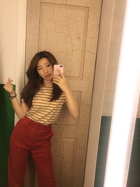 「PULL&BEAR（プルアンドベア）のアイテム（チノパンツ）」を使った、PINK-LOTUS莲さん（レディース・165cm）の秋コーディネート