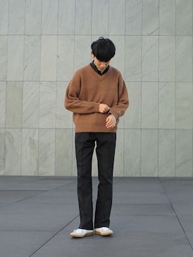 「フレアスラックス」｜「アイテム（その他）」を使った、スズキさん（メンズ・182cm）の秋コーディネート