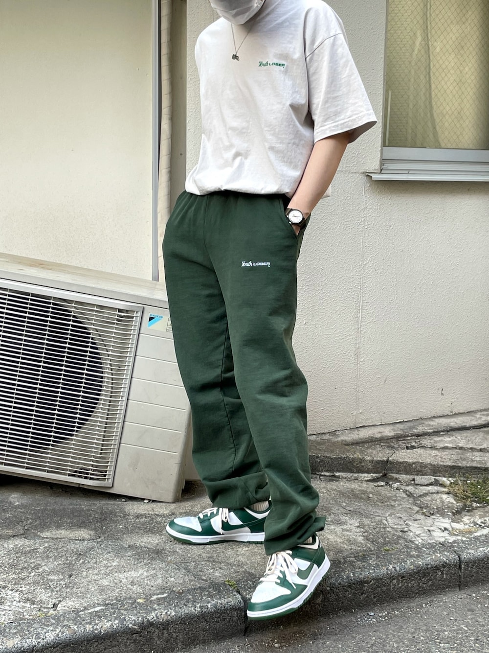 KEI(youthloser)｜YOUTH LOSERのスウェットパンツを使った 