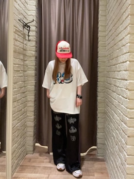 「アイテム（帽子、レッド系）」を使った、ヵさん（レディース・155cm）の春コーディネート