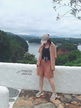 「古着のアイテム（シャツ/ブラウス、オレンジ系）」を使った、マキさん（レディース・163cm）の夏コーディネート