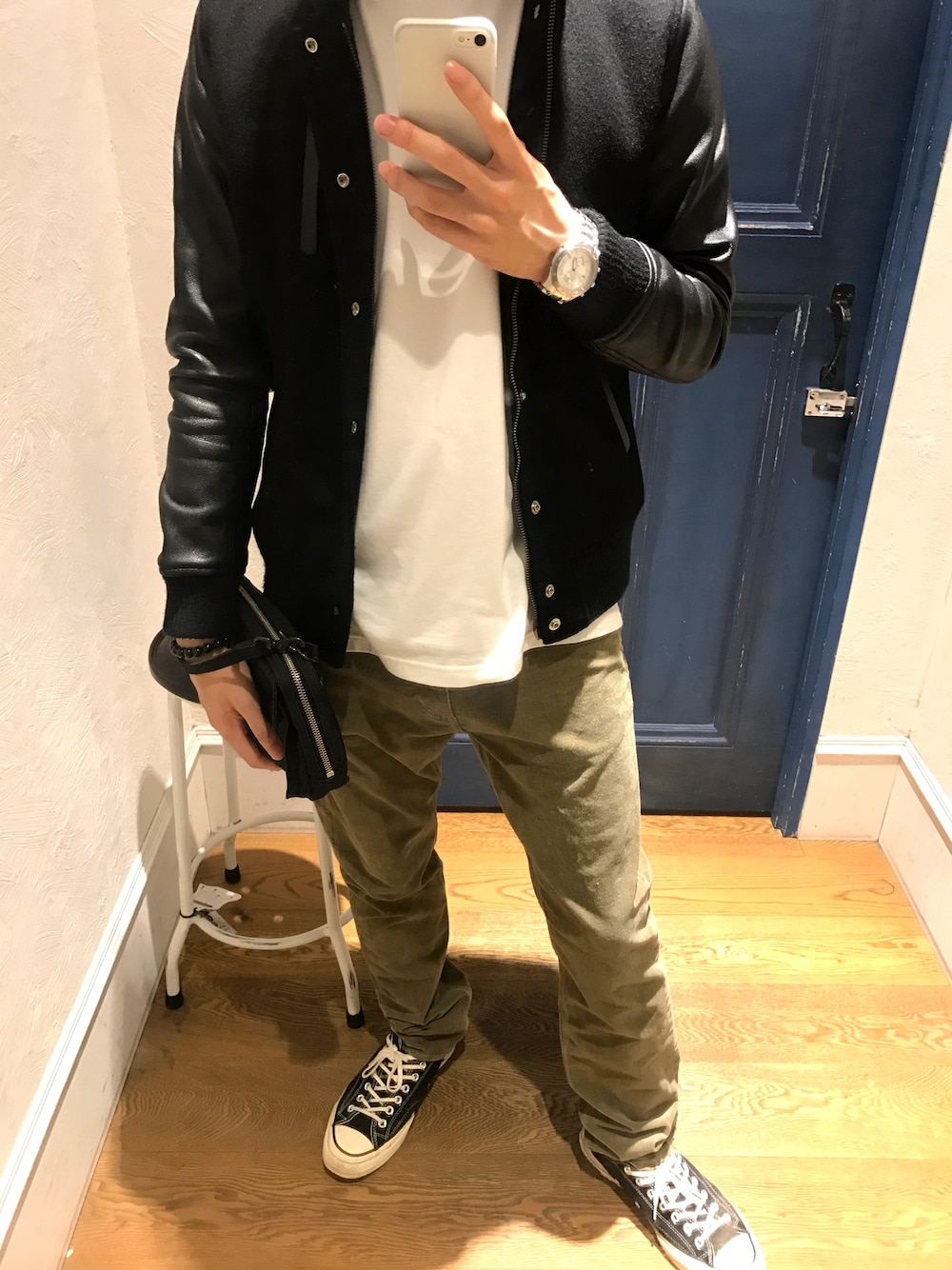「冬、休日スタイル」｜「URBAN RESEARCHのURiD メルトン/ラムレザー スタジャン （スタジャン、ブラック系）」を使った、ジュンさん（メンズ・175cm）の冬コーディネートの1枚目の写真