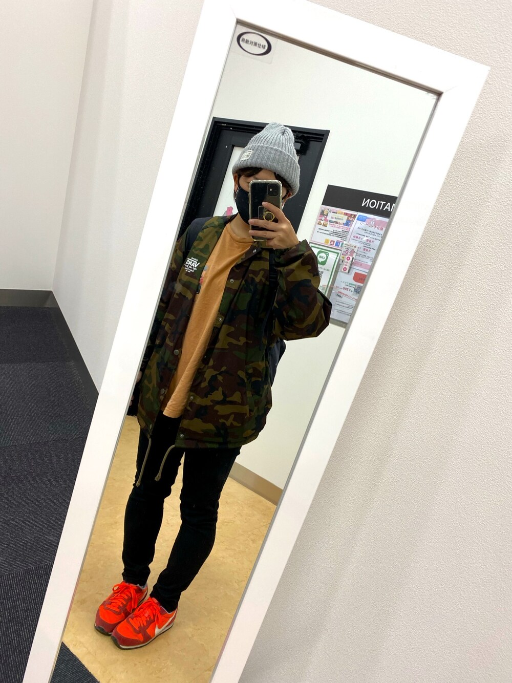 「niko and...のアイテム（トップス、ブラウン系）」を使った、eriii1213さん（レディース・157cm）の秋コーディネートの1枚目の写真