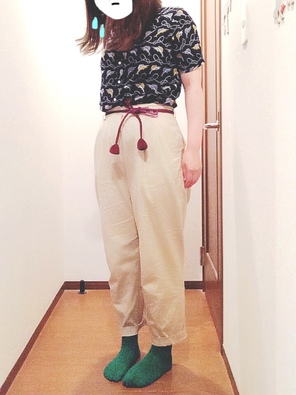 「チノパン、おしゃれさんと繋がりたい、スニーカーコーデ、帯締め、帯紐、柄物、柄シャツ、靴下、古着コーデ、古着」｜「古着のアイテム（シャツ/ブラウス、ブルー系）」を使った、ぺっぺさん（レディース・166cm）の夏コーディネートの1枚目の写真
