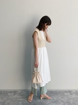 井守英恵さんのコーディネート