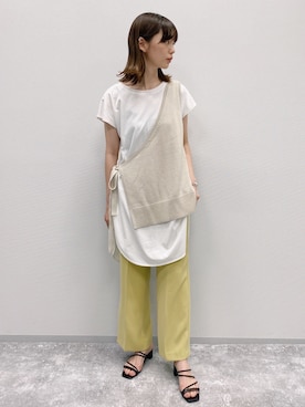 井守英恵さんのコーディネート