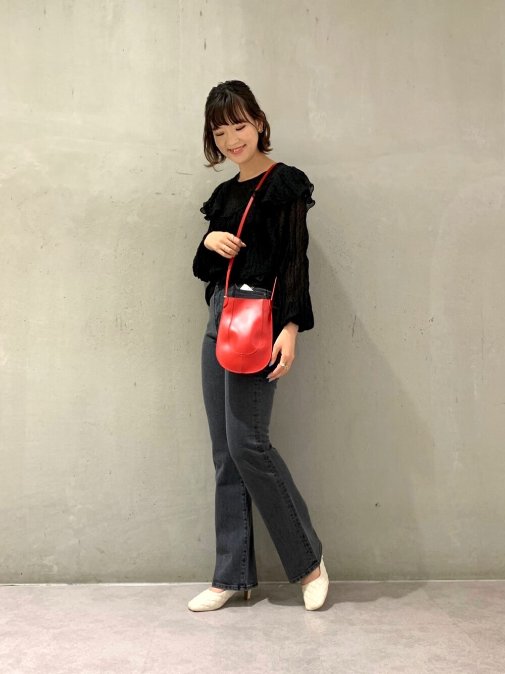 MADEMOISELLE ROPE'フロッキードットラッフルブラウス MADEMOISELLE ROPE´フロッキードットラッフルブラウス 【公式通販】