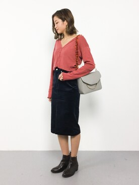 mihiroさんの「コーデュロイタイトスカート」を使ったコーディネート