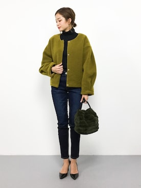 「AZUL by moussy（アズールバイマウジー）のパフ デニム スキニー（デニムパンツ）」を使った、mihiroさん（レディース・156cm）の秋コーディネート