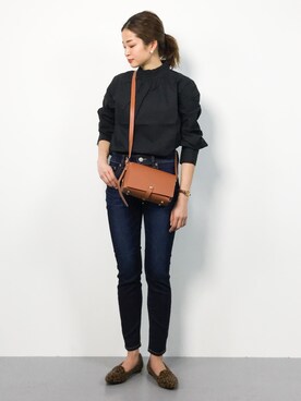「AZUL by moussy（アズールバイマウジー）のパフ デニム スキニー（デニムパンツ）」を使った、mihiroさん（レディース・156cm）の春コーディネート